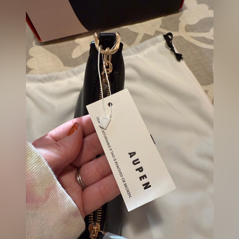 Authentic Aupen Nirvana Chain Bag in Noir / Black - NWT - Picture 8 of 13